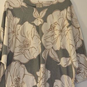 Sioni Gray and Cream Patterned Sweater